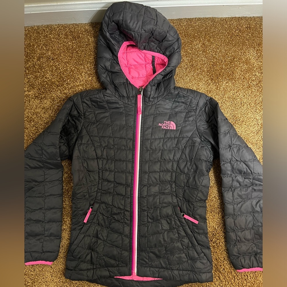 North Face jacket for girls (small)